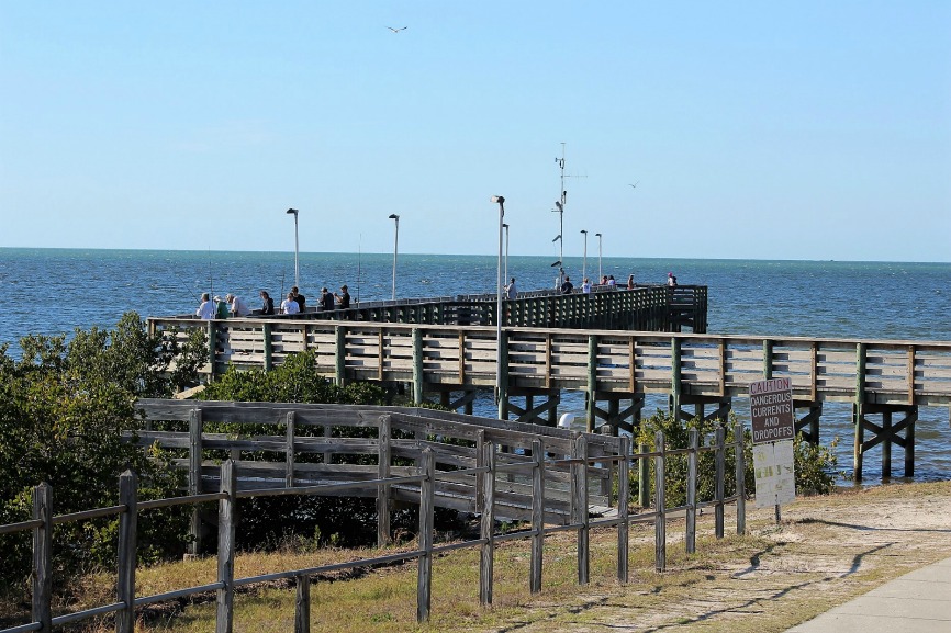 Florida Fishing near Hickory Point RV Park - Anclote Pier and Fishermen